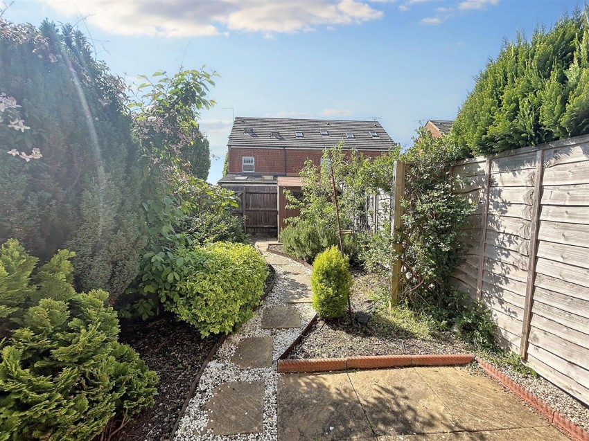 Images for Hunt Close, Towcester