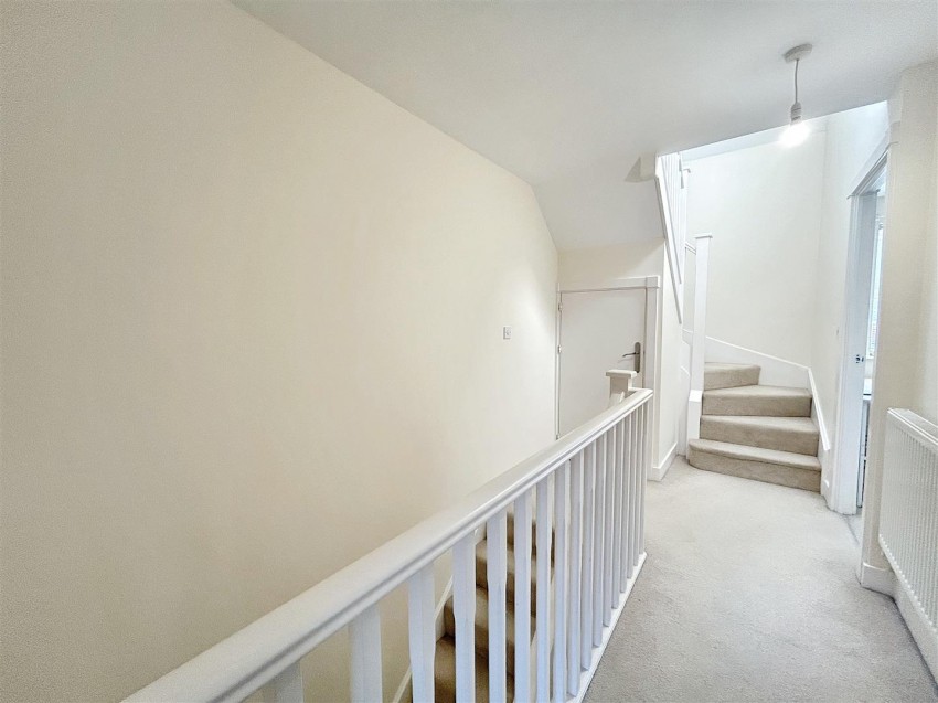 Images for Hunt Close, Towcester