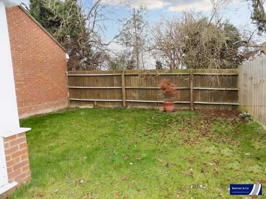 Images for Foxholes Close, Deanshanger