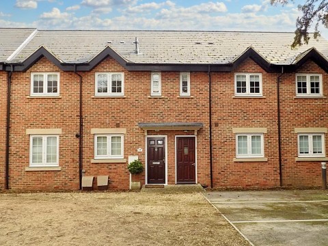 View Full Details for Brackley House, High Street