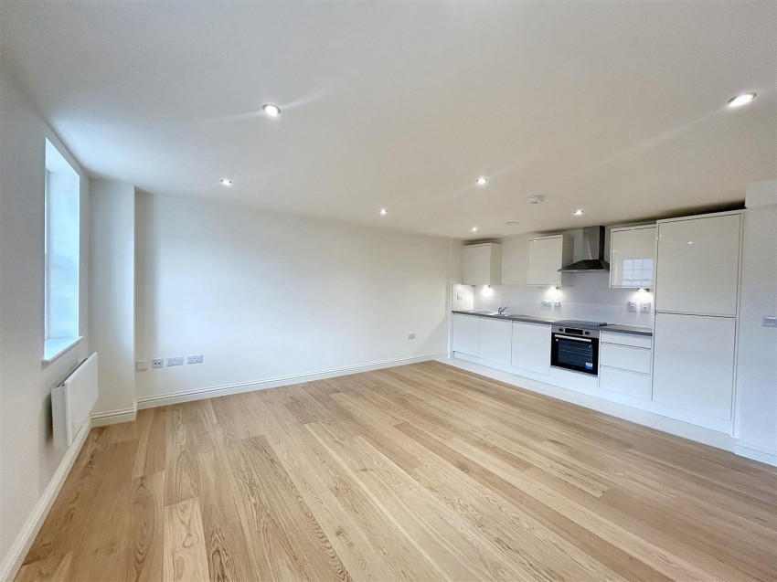Images for Moat House, Towcester