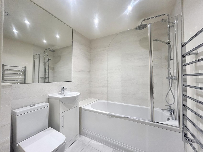 Images for Moat House, Towcester
