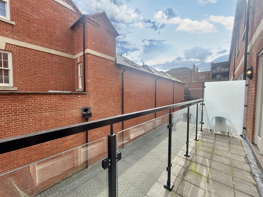 Images for Moat House, Towcester