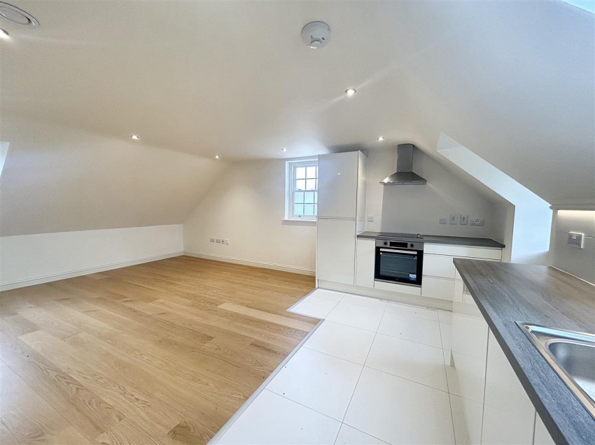 Images for Moat House, Towcester