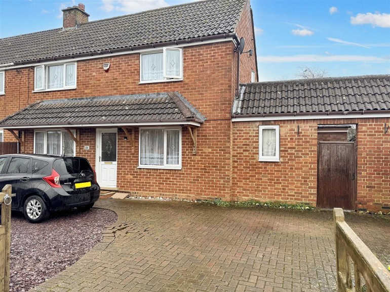 Bickerstaffes Road, Towcester