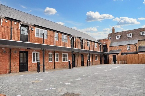 View Full Details for Flat 15 152 Watling Street East
